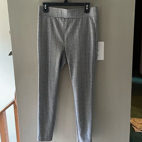 Ann Taylor LOFT Gray Plaid Leggings, Size medium - Picture 1 of 3
